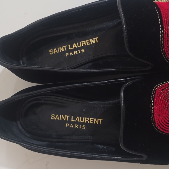 ❤️ SAINT LAURENT VELVET HEART LOAFER FLATS - Picture 10 of 15